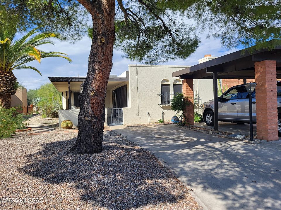 1st image of 237 N Calle Del Diablo