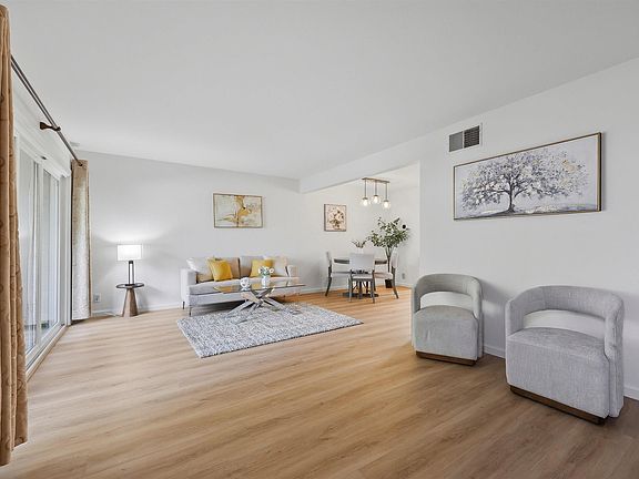 3rd image of 651 Moraga Rd APT 12