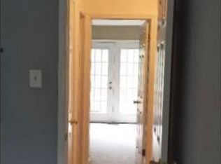 26 Rampart Dr, Chesterbrook, PA 19087