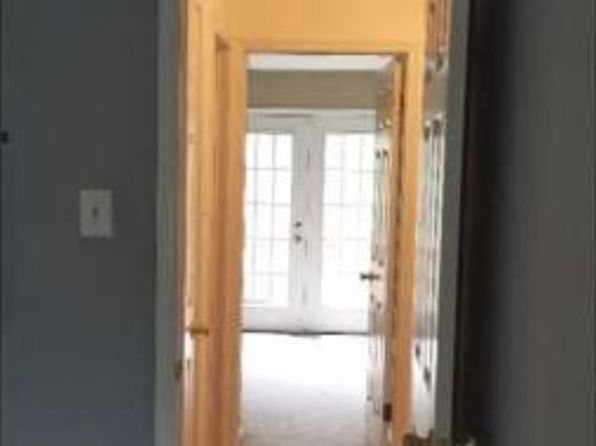26 Rampart Dr