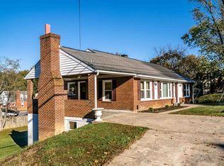 938 Donaghe St, Staunton, VA 24401