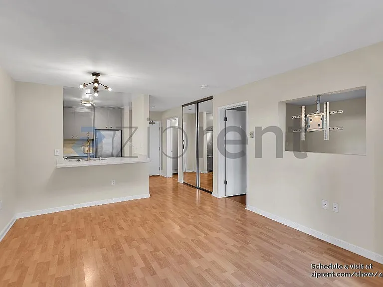 2250 24th St #121 — Photo 6