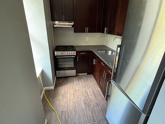 4th image of 211 W 146th St APT 2B