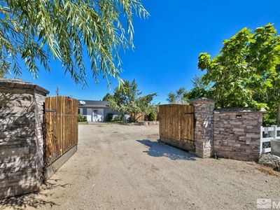 18 Calcite Dr, Mound House, NV, 89706
