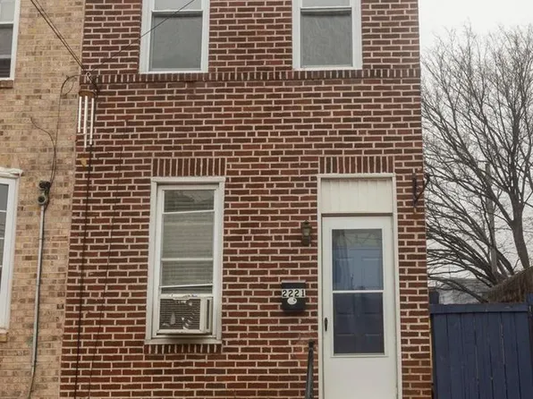 2221 E Albert St, Philadelphia, PA 19125