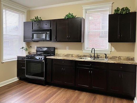 3rd image of 4924 Itaska St #1