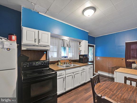 4th image of 211 Lincoln Ave