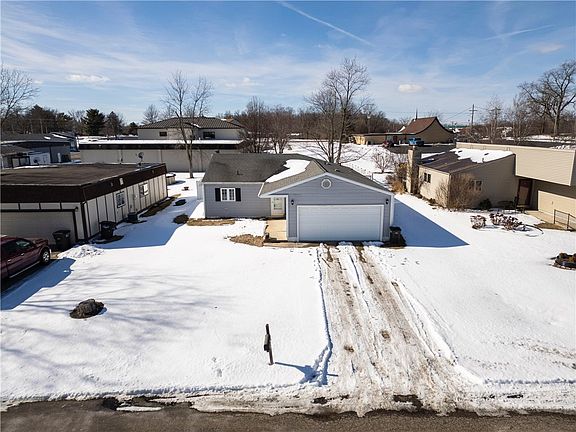 2nd image of 3826 Sonny Ln