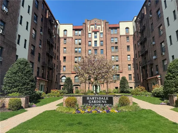 37 N Central Avenue #3G, Hartsdale, NY 10530