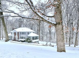 44 Magna Dr, Gillette, NJ 07933