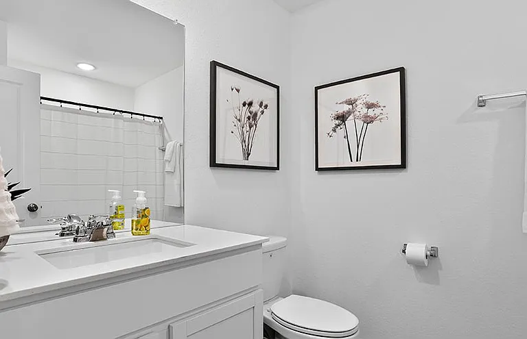 Sienna at Applewood Grove Rental Homes — Photo 9
