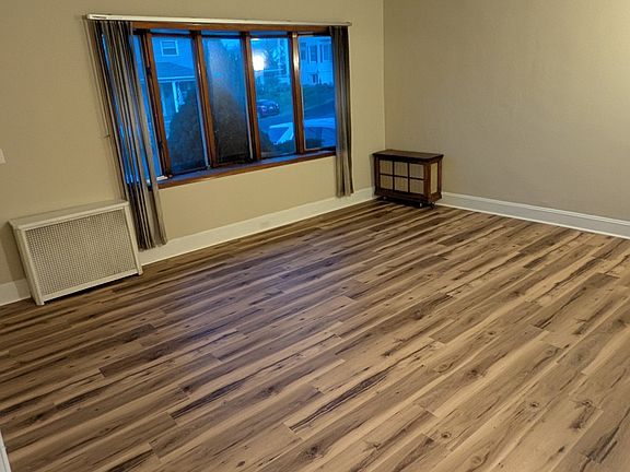2nd image of 513 E Grant St #1