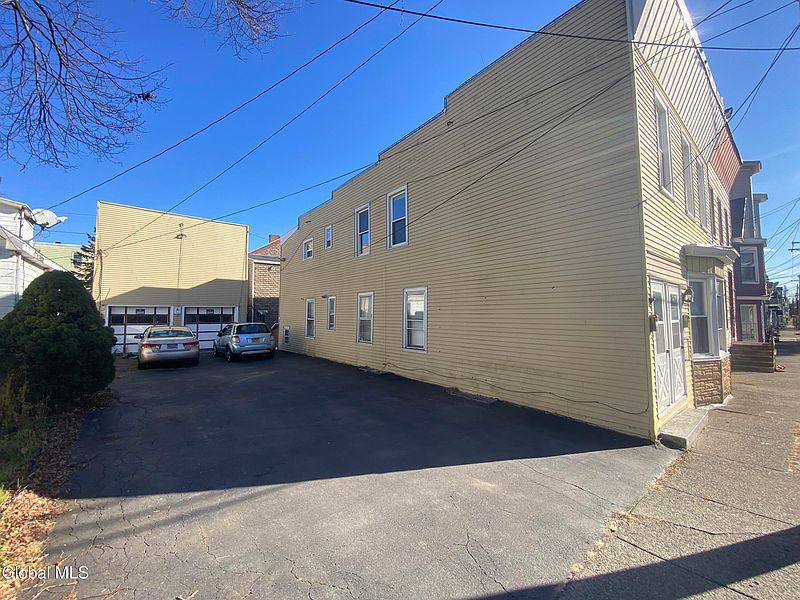 2nd image of 128-130 Congress Street