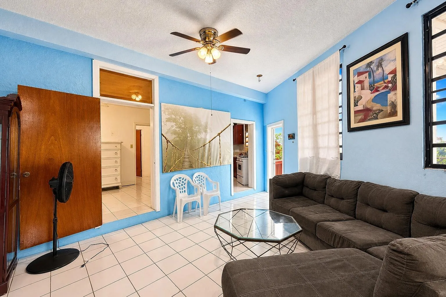 2 bed, $3,000 — Photo 3