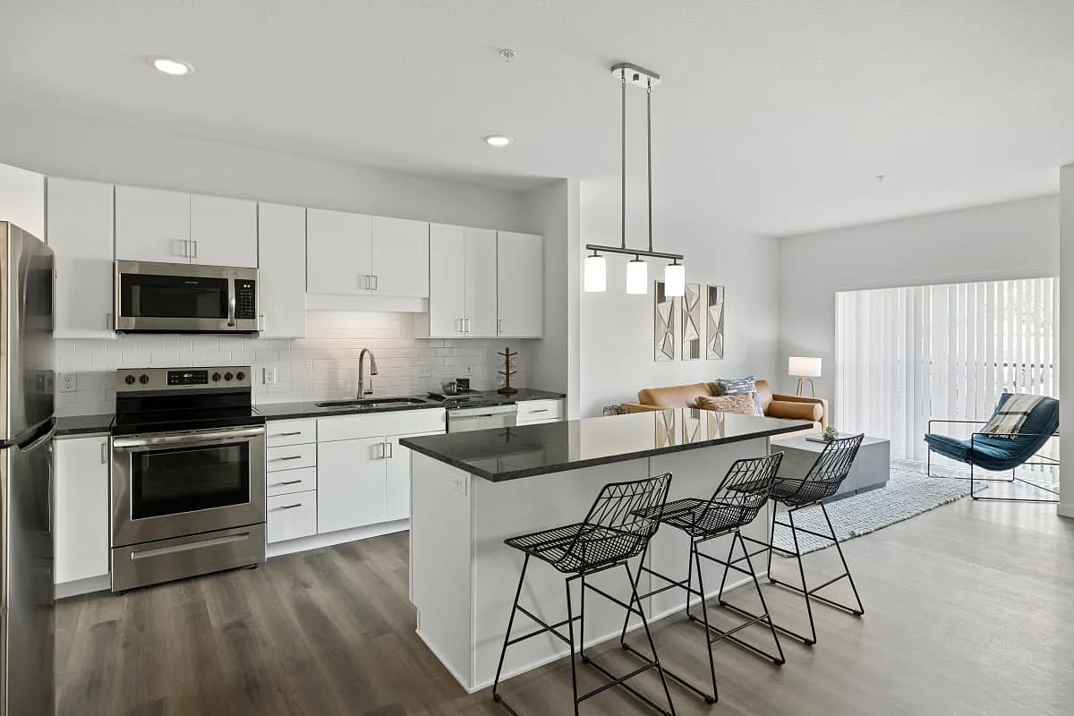 Axle Apartments — Photo 1