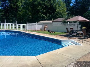 4023 Devon Dr SE, Warren, OH