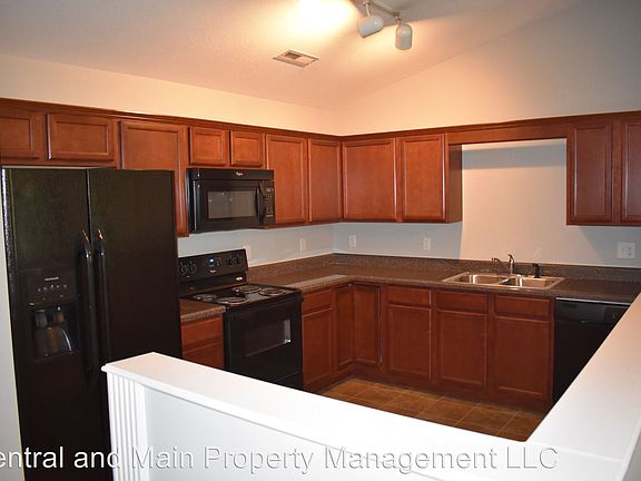 2nd image of 5720 Urban Way