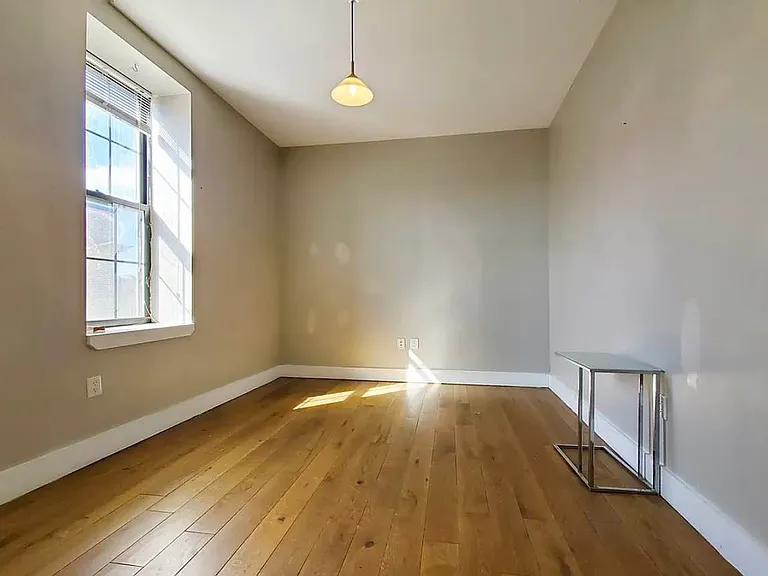 170 Suydam St #2F — Photo 6