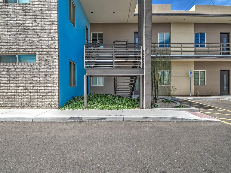 1037 S Farmer Ave #3001 — Photo 16