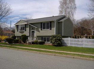 39 Robins Way, Warwick, RI 02888