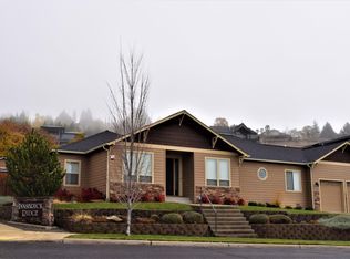 4441 Vista Pointe Dr, Medford, OR