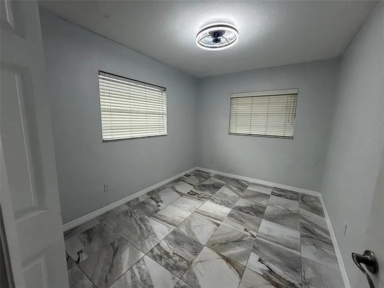 4314 W Carmen St — Photo 6