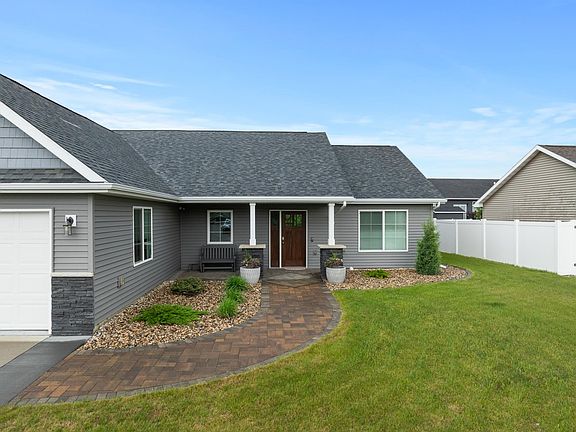 2nd image of 1617 Valley Bluffs Dr