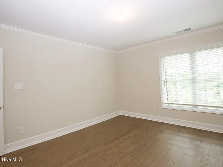 131 Racquet Ln — Photo 41