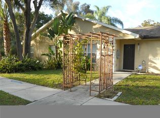 914 Nicholson St, Clearwater, FL 33755