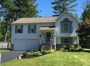 5378 Carrick Cir, Brewerton, NY 13029