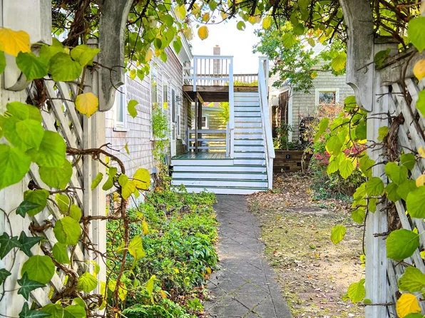 5 Tremont Street #2, Provincetown, MA 02657