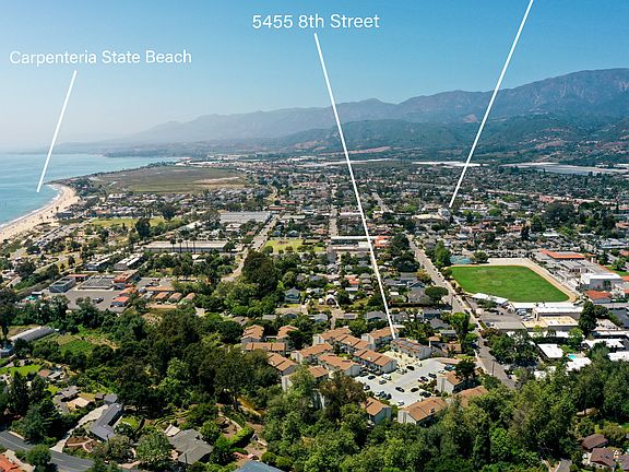 Excellent Location near beach and shops