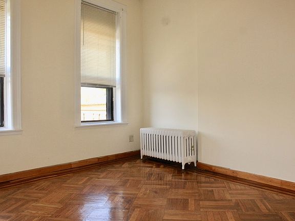 4th image of 506 72nd St APT 4