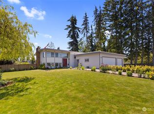 102 Bellflower Rd, Bothell, WA 98012