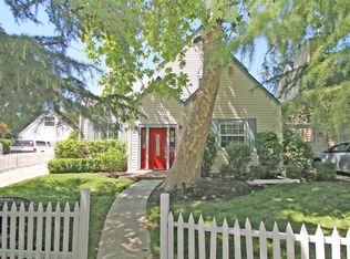 18 Heritage Wood Cir, Sacramento, CA