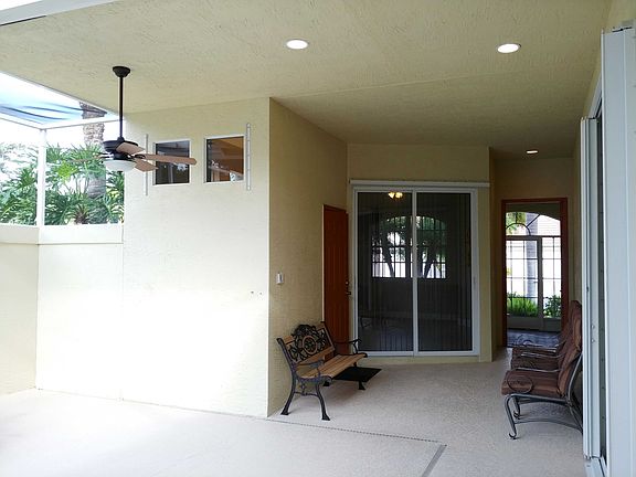 5th image of 741 SW Munjack Cir