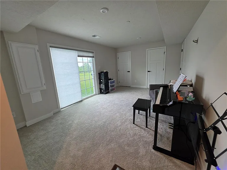 120 Crown St — Photo 41