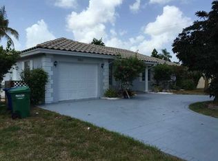 7801 NW 39th Ct, Coral Springs, FL 33065