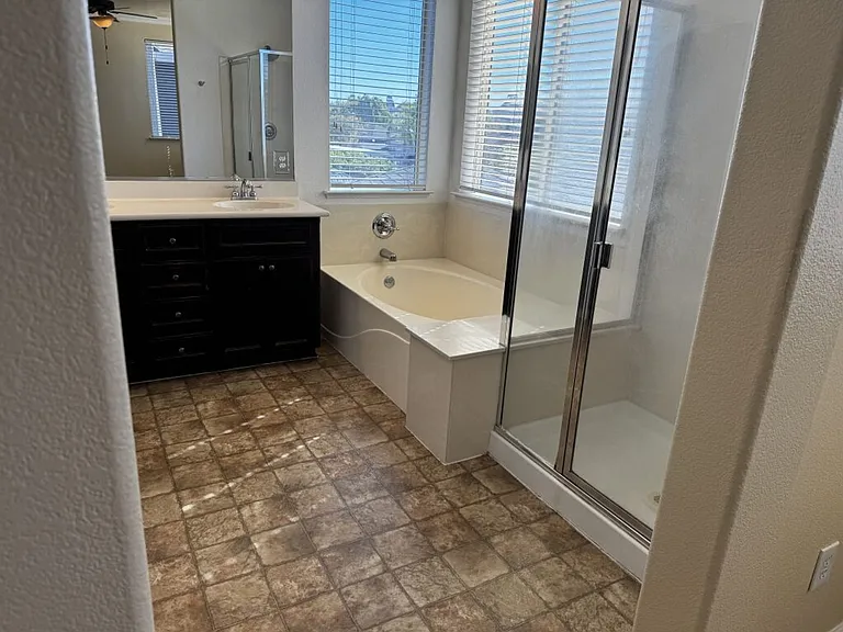 1847 Vintage Cir — Photo 16