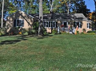 335 Village Pl, Wyckoff, NJ 07481
