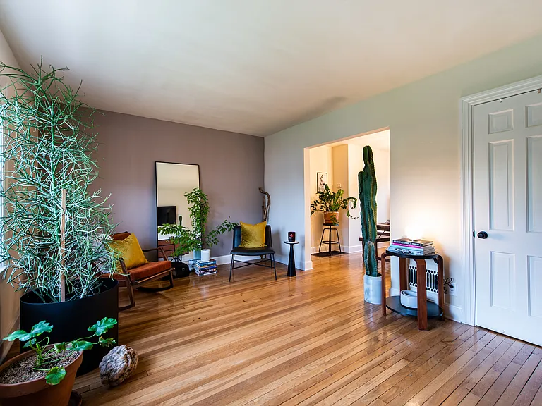 Berkshire Apartments — Photo 42