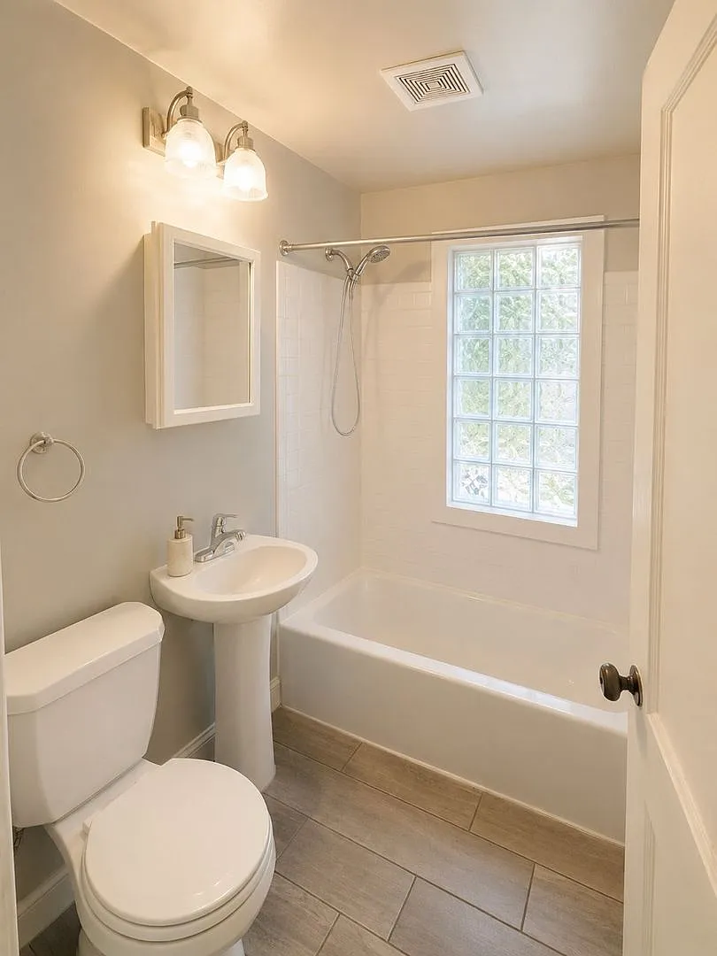422 Pierce — Photo 3