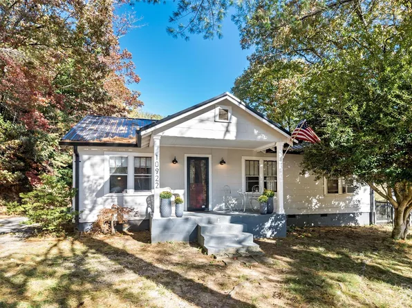10922 W Rosman Hwy, Lake Toxaway, NC 28747