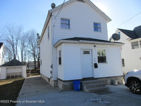 220 Josephine St, Peckville, PA 18452