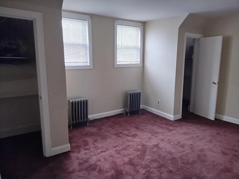 1133 Sterling Ave — Photo 6