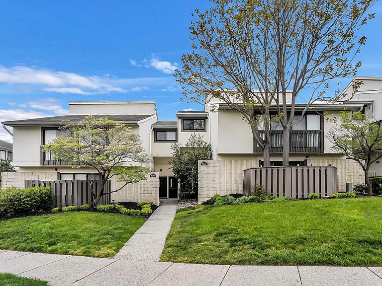 Regency Club Townhomes & Apartments — Photo 1