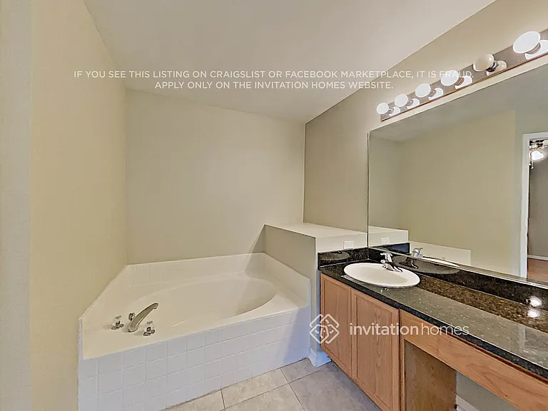720 SE Lansdowne Ave — Photo 17