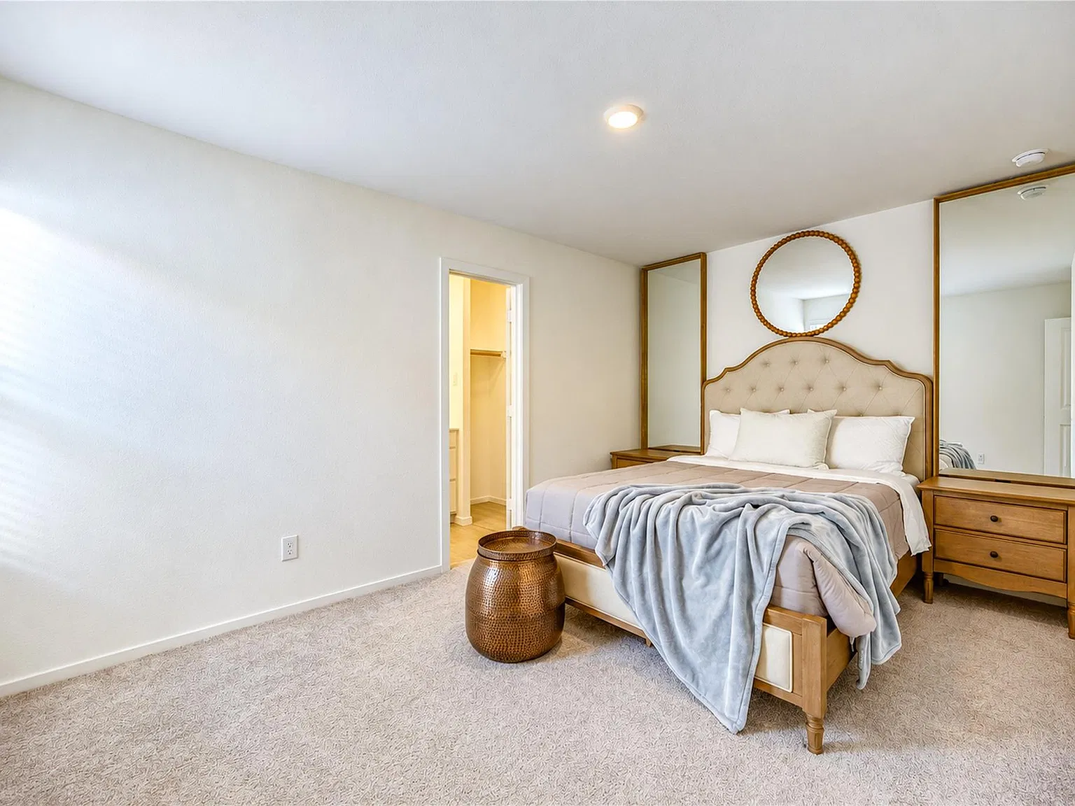 2 bed, 2.5 bath, $1,400 — Photo 3