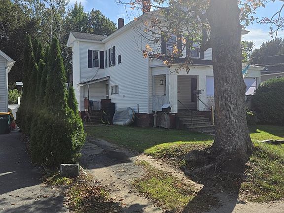 3rd image of 324 Front St