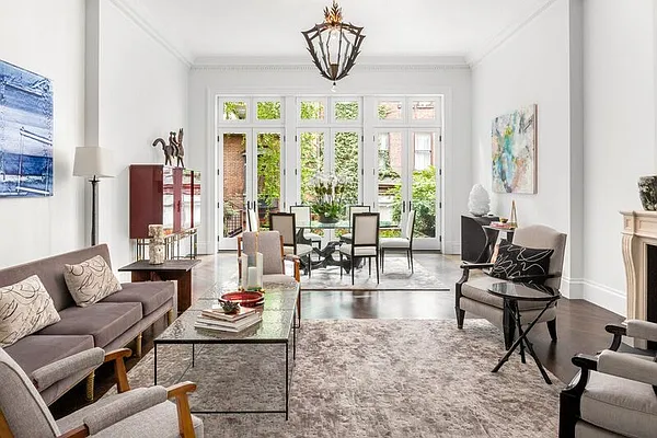 Sold by Pinkwater Select | media 28